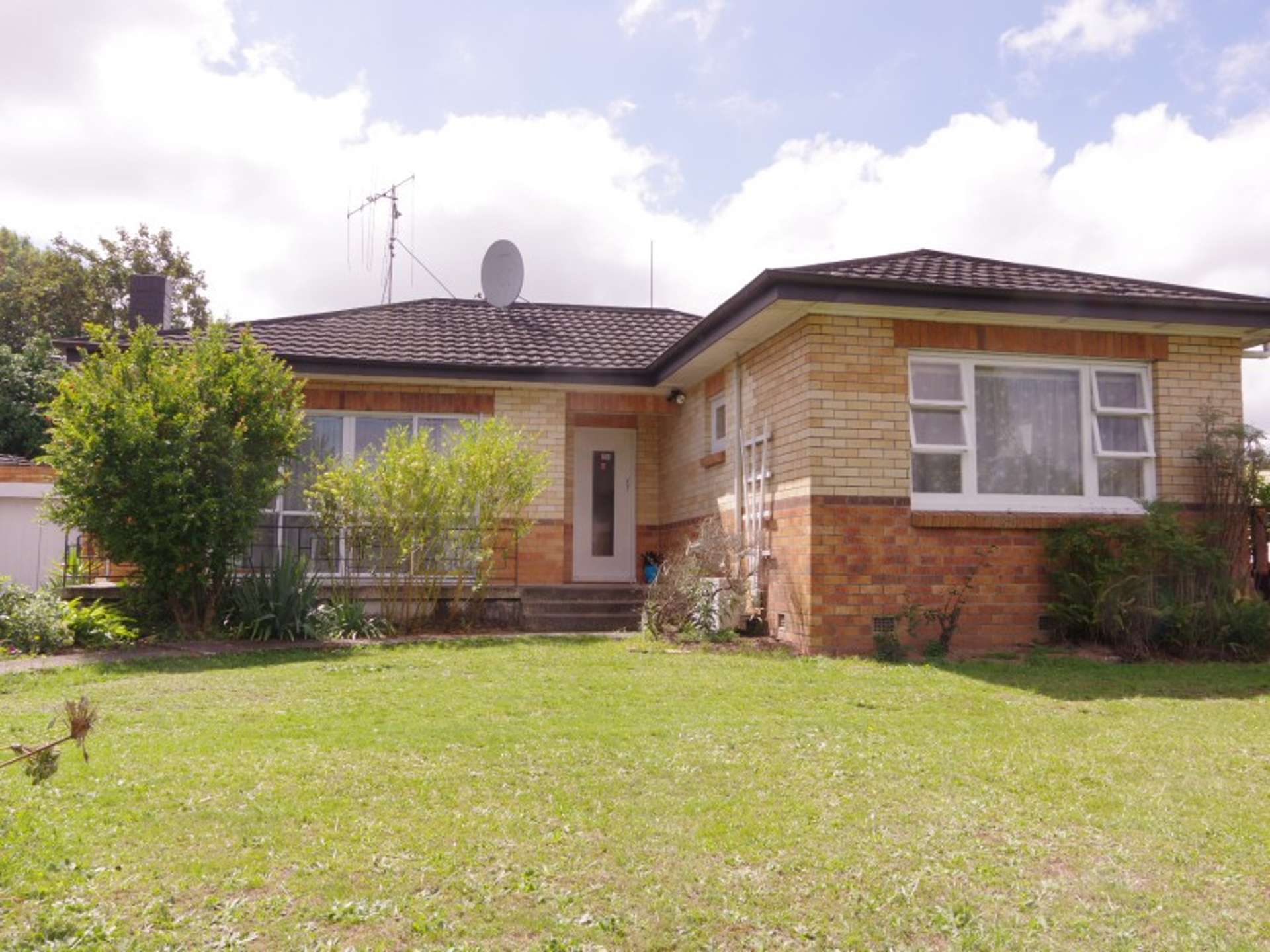 662 Grey Street Hamilton East_0