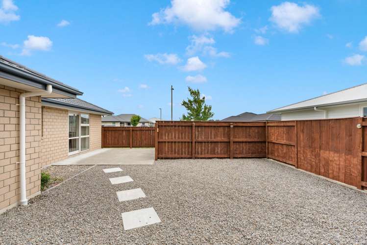 8 Maple Grove Solway_16