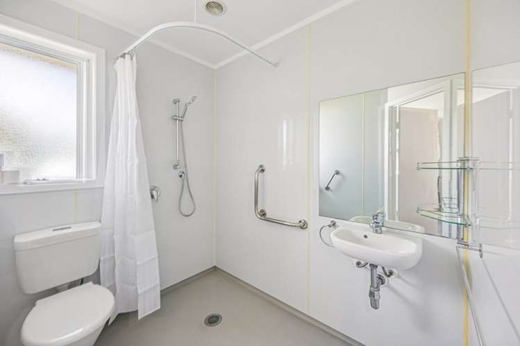 5A Stokes Avenue Te Atatu Peninsula_10