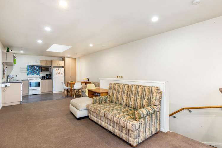 2/7 Hall Avenue_2