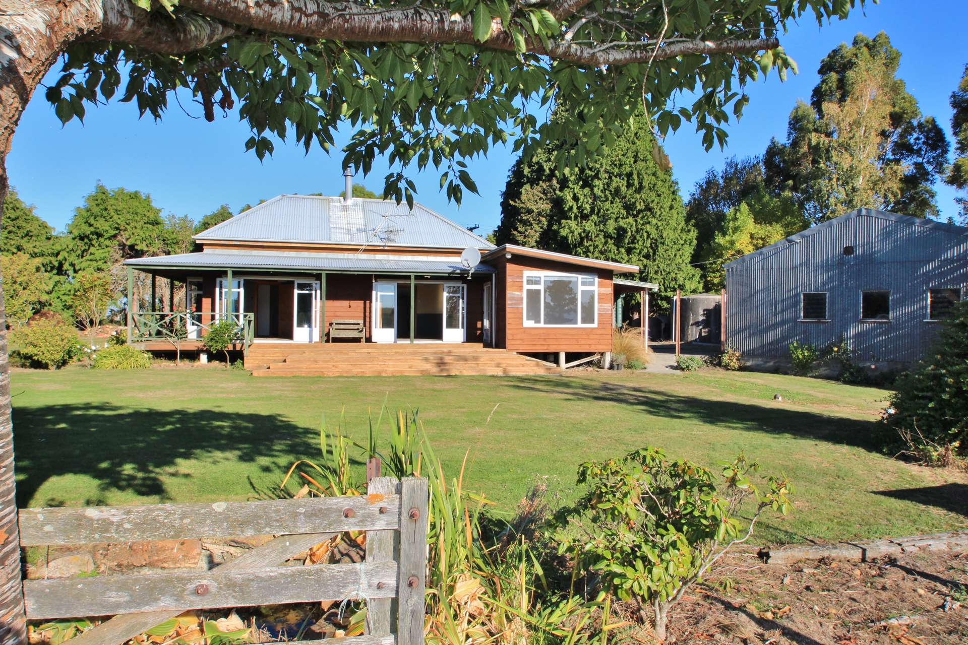 53 Pinnacle Road Gore Surrounds_0