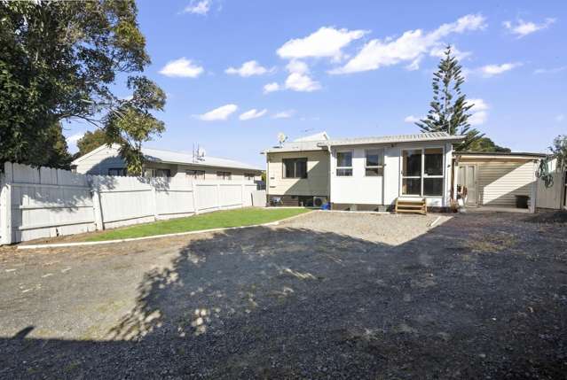 32A Maplesden Drive Clendon Park_4