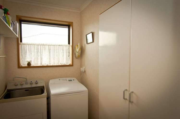 4/93 Avenue Road West End_11