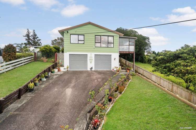 8 Kauri Road Stanmore Bay_24
