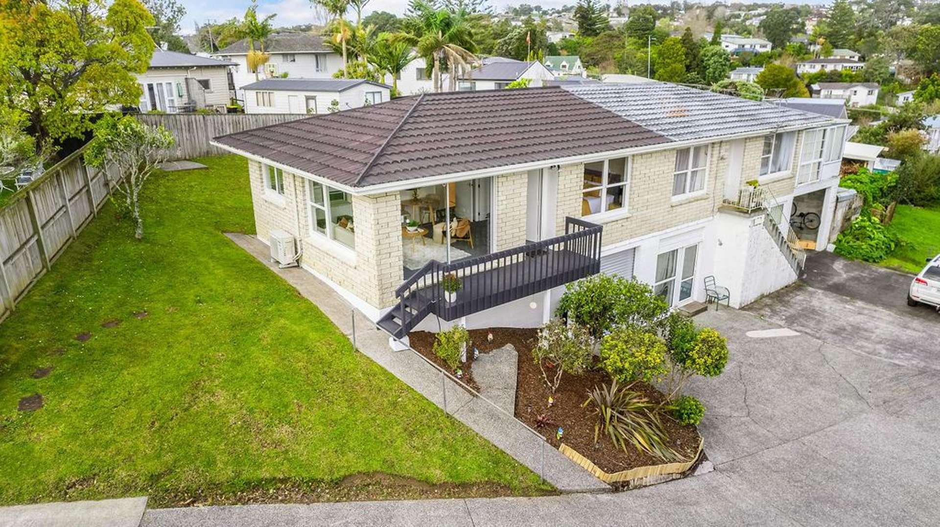 1/6 Segedin Place Glenfield_0