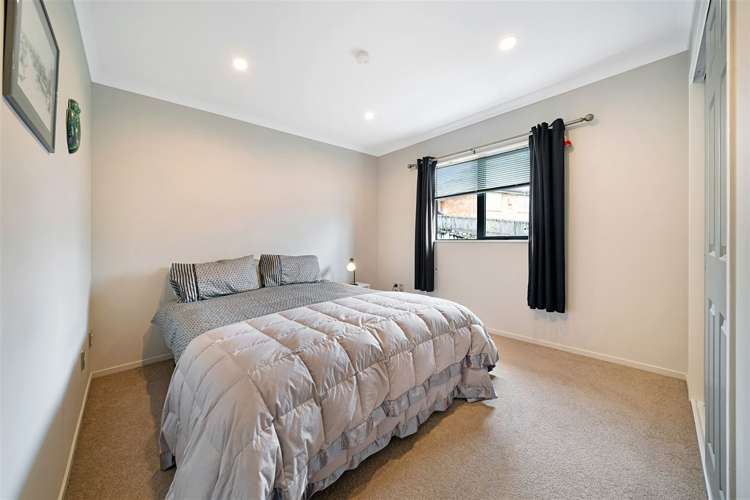 1/271 Sturges Road Henderson_8