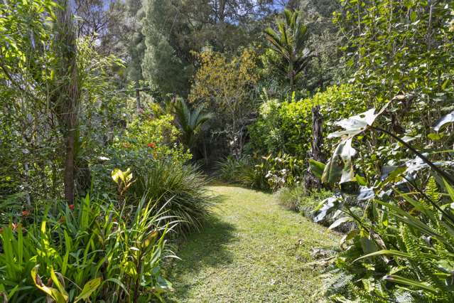 27 Ocean View Road Huia_4