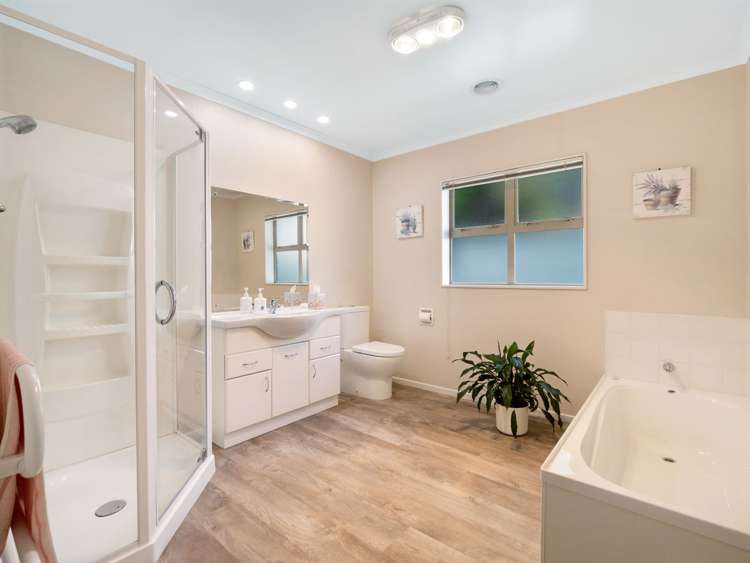 4 Merlin Close Huntington_21