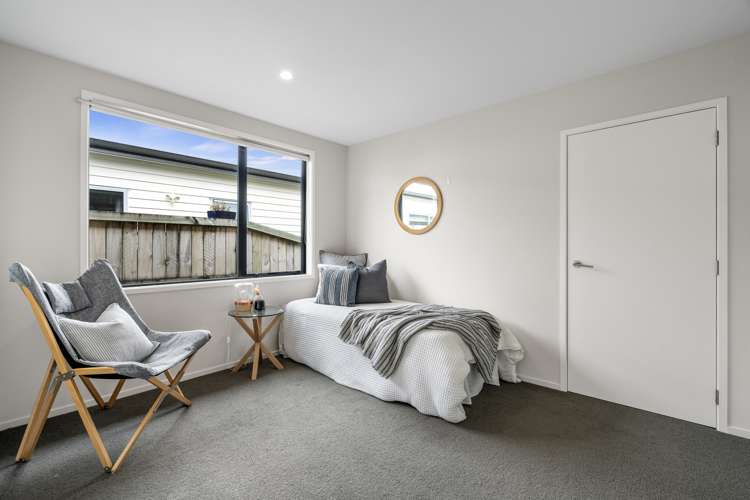 177 Lakes Boulevard Pyes Pa_14