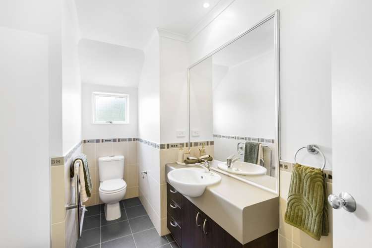 14 Topland Drive Flat Bush_15