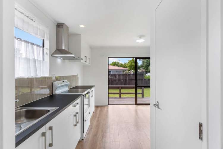 2/27 Scott Road Papakura_6