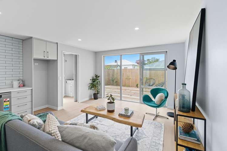 Units 1- 4/89 Jerrold Street North Addington_7