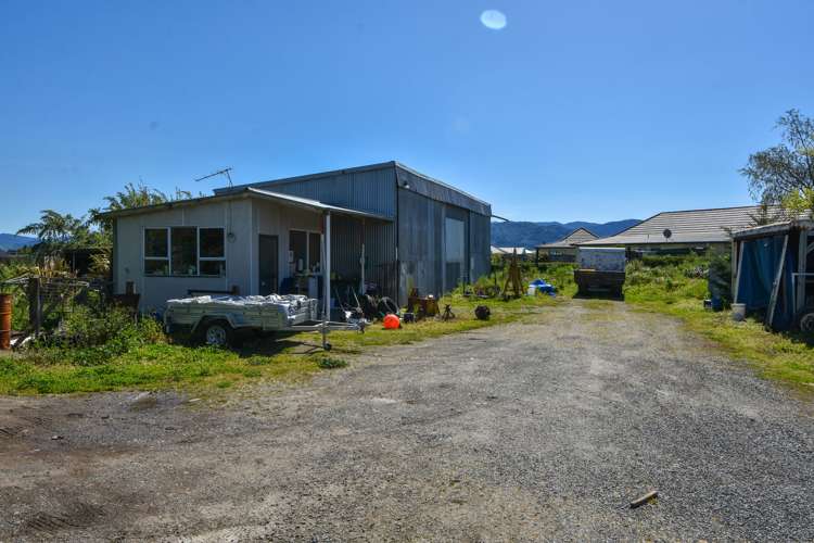 320 High Street South Carterton_16