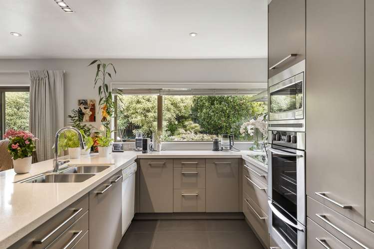 21 Amante Crescent Mairangi Bay_15