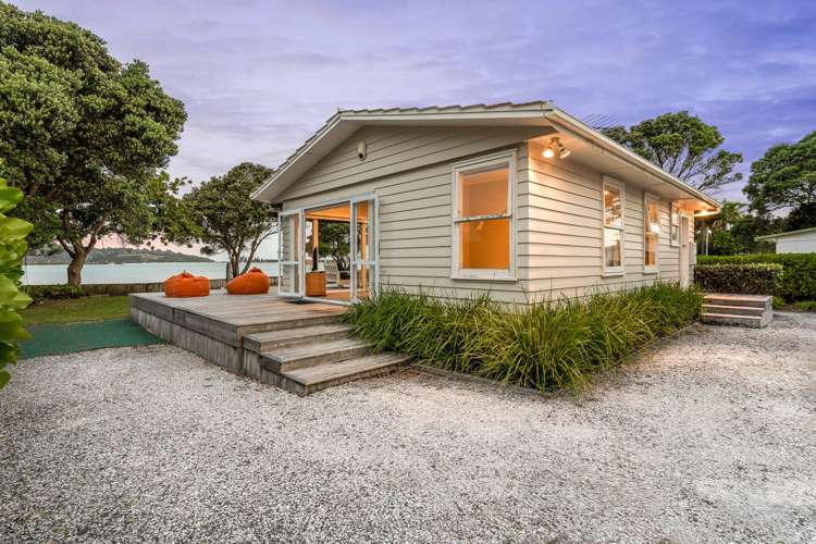 30 Harbour View Road Point Wells_18