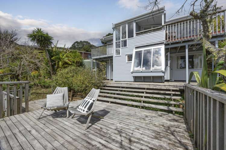 90 Seaview Road Piha_23