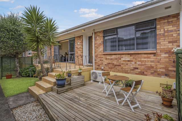 2/41 Tawhiri Road One Tree Hill_2