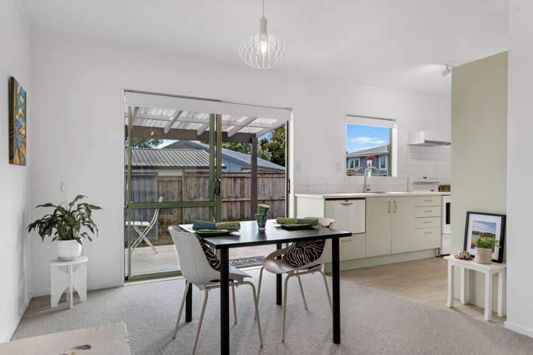 29b Henderson Crescent Parkvale_4