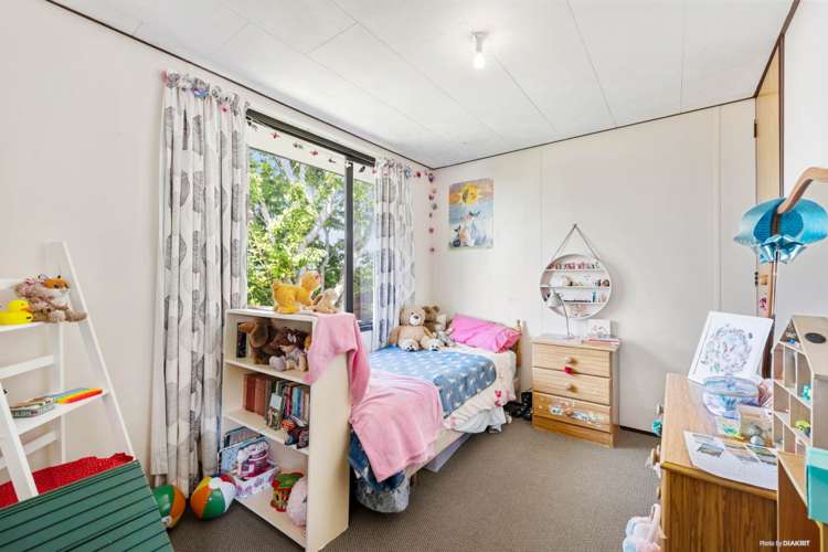 15 Kotinga Avenue Glen Eden_9