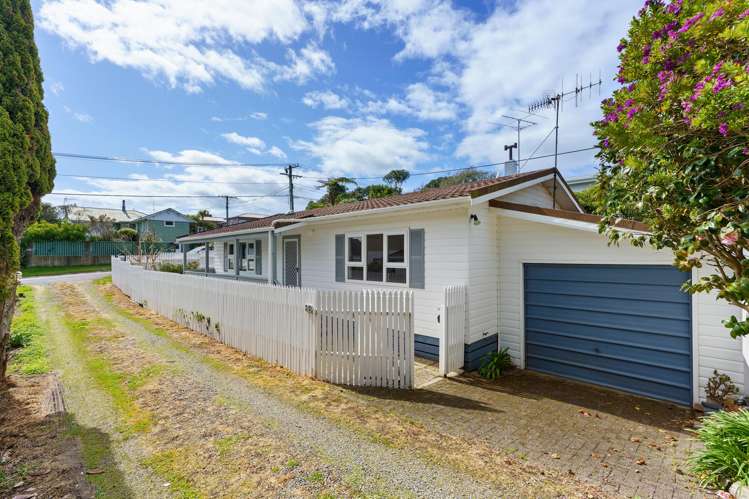 8B Gavin Road Raumati Beach_12