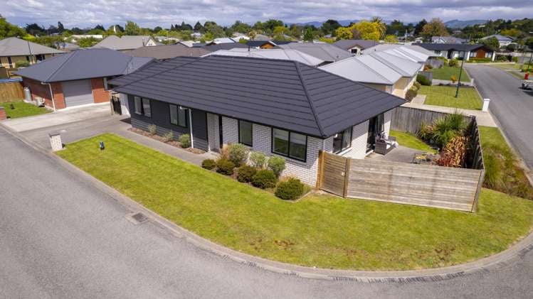 2 Tarata Grove Masterton_16