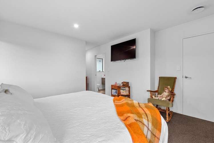 32 Fairfax Crescent Pyes Pa_10