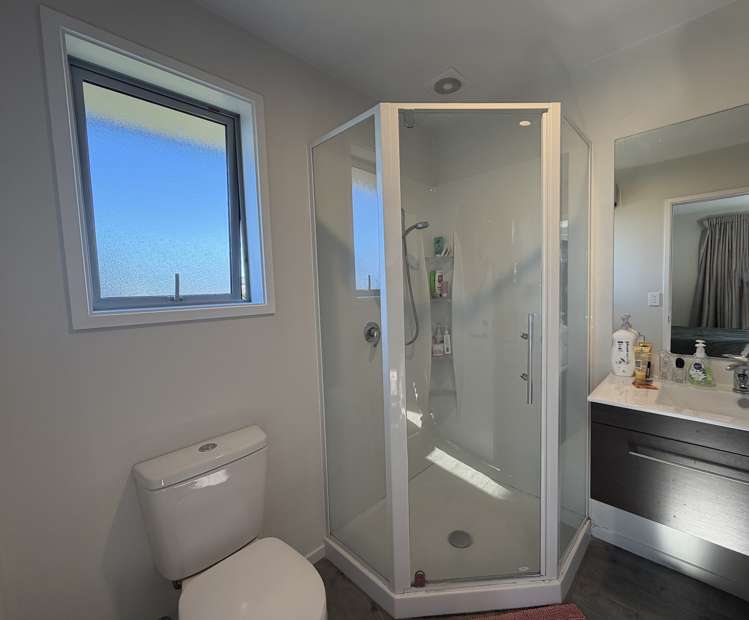 79 Sunline Avenue Lincoln_8