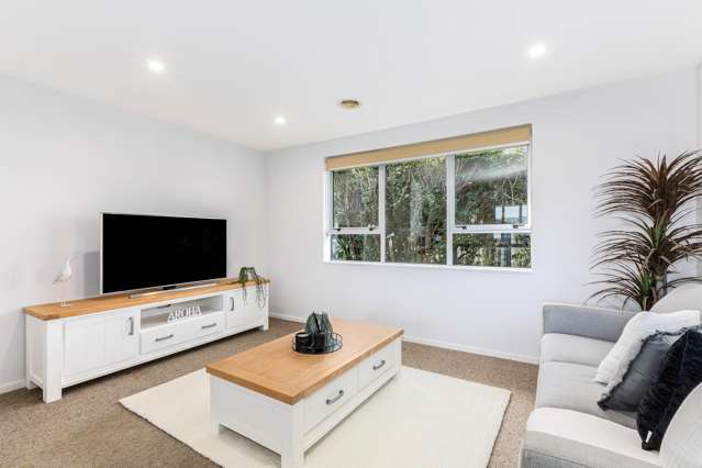 19 Hartford Crescent Totara Park_4