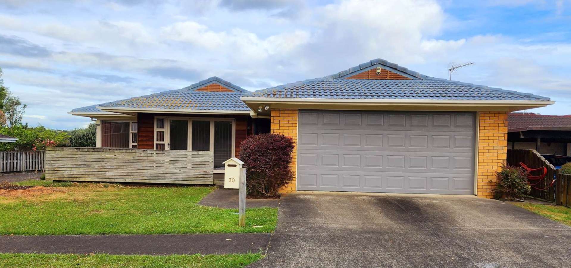 30 Borrowdace Avenue Botany Downs_0