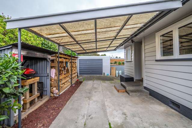 32 William Benton Street Featherston_4