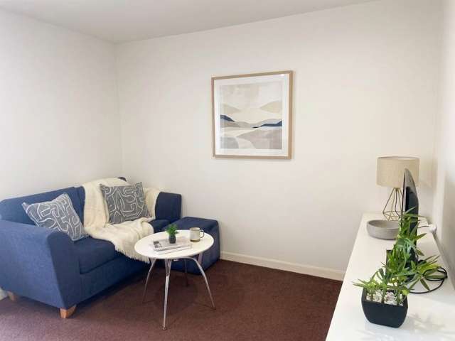 22B/76 Albert Street City Centre_4