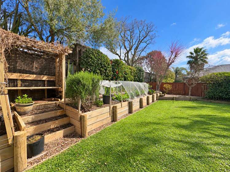 5 Parkwood Place Huntington_18