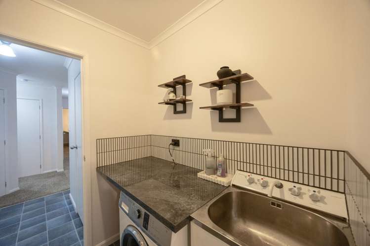 1 Satori Way Feilding_21