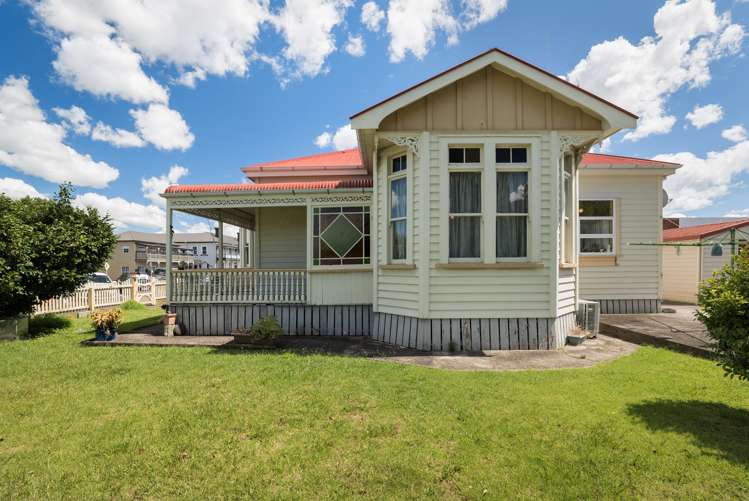 207 Richmond Street Thames_17