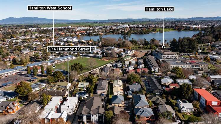2/16 Hammond Street Hamilton Central_13