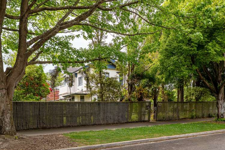 20 Helmores Lane Merivale_12