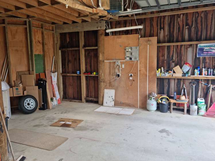 35 Karepo Lane Paparoa_11