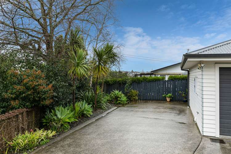 48 Makora Road Massey_24