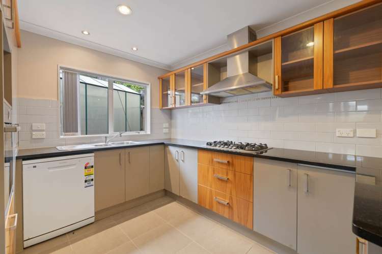 11 Norwood Drive Flat Bush_6