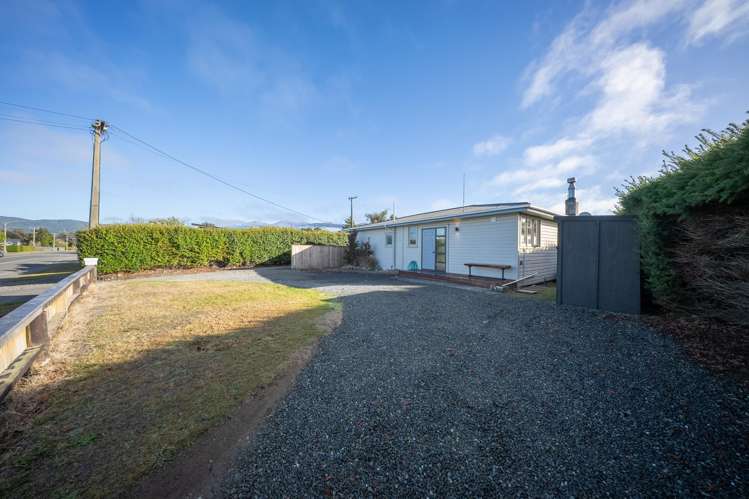 51A Matai Street Te Anau_24