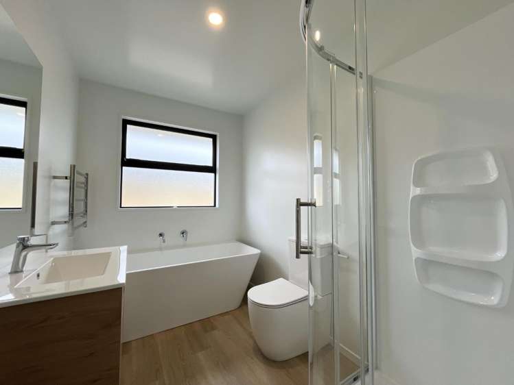 26 Harlequin Drive 11103_8