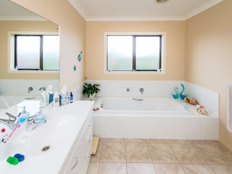 13 Gilligan Close College Estate_23