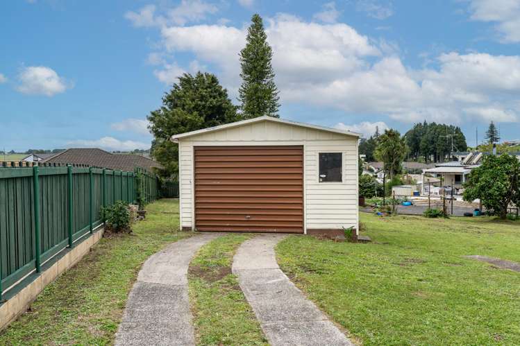 16 Cowley Drive Temple View_11