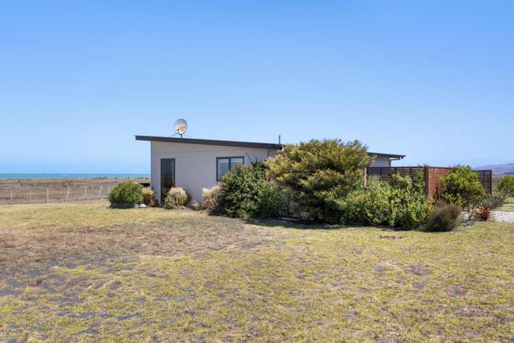 27 Ocean View Crescent Rarangi_22