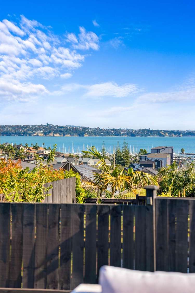 61 Eighth View Avenue Beachlands_11