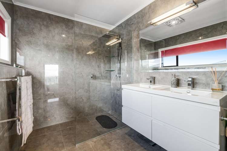 192 Vipond Road Stanmore Bay_12