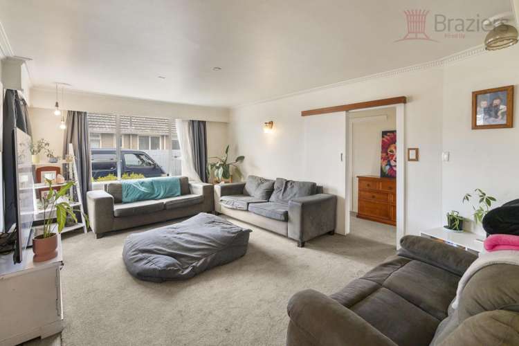 29 Vancouver Crescent Wainoni_3