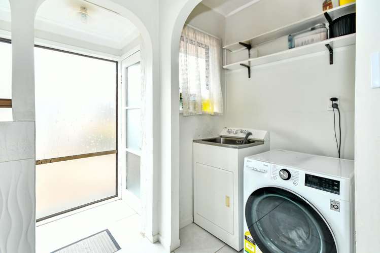 1 Ranfurly Road Papatoetoe_12