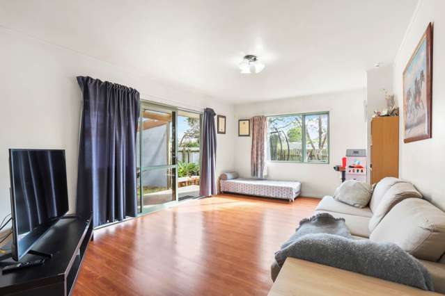 1 Robertson Road Ranui_4