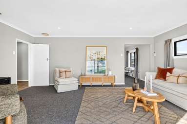 5 Konini Place_3
